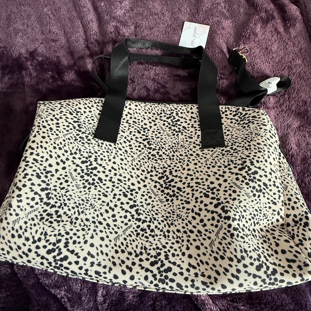 NWT! Mali + Lily leopard print duffle weekender